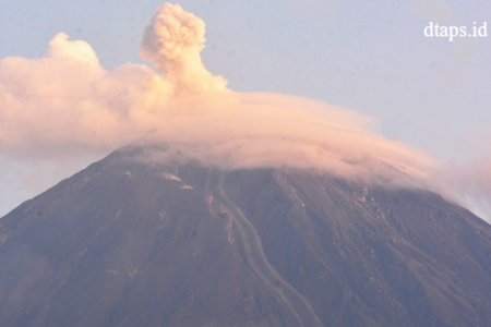 Gunung Tertinggi di Indonesia dan Fakta Menariknya